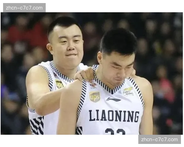 老将韩德君多次保护关键篮板，赛后采访直言“为球队拼尽所有”