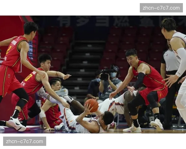 【2026年4月CBA联赛防守拦截与压迫数据趋势·非赛事·调查校园篮球观察：耐高联赛引入“防守贡献值”激励年轻球员全面发展